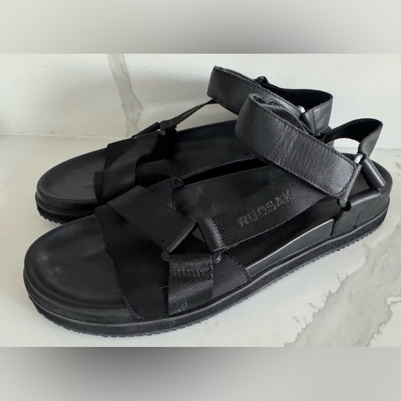 RUDSAK Other - NEW Rudsak sandals black leather strap classic office sleek street rare 45/11.5